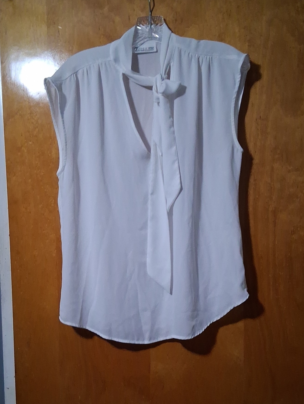 White Tie-Neck Sleeveless Blouse S